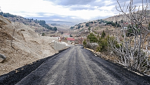 PEYNİRDERE'DE ASFALT ÇALIŞMASI