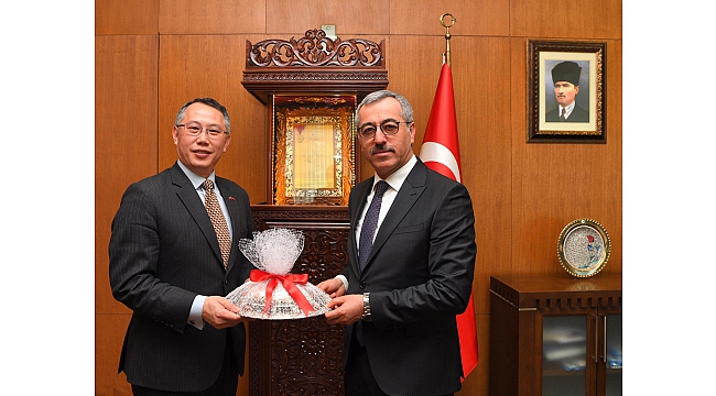 TAYVAN TEMSİLCİSİ HUANG'I AĞIRLADI