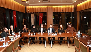 Deprem-Mekan Teması İle Düzenlenen "1. İstiklal Sempozyumu" Gala Yemeği İle Son Buldu!