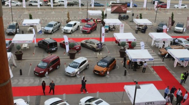 Auto Show Kapılarını Açtı..