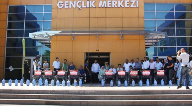 GENÇLERDEN MAVİ KAPAK İLE ANLAMLI HAREKET