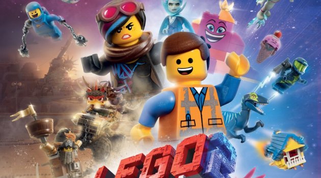 Lego Filmi Kahramanları Piazza'da