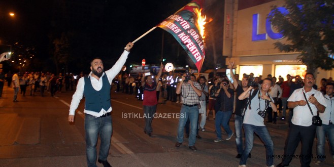 ÜLKÜCÜ GENÇLİĞİN ŞEHİTLERİMİZİ ANMA VE TERÖRÜ LANETLEME YÜRÜYÜŞÜNE ON BİNLER KATILDI