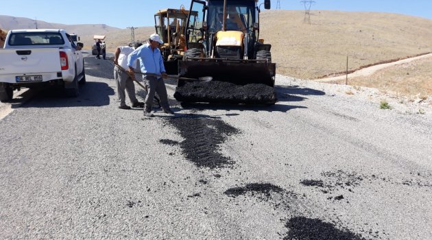 Yolların Bakımı Yapılıyor